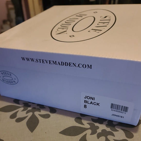 Steve Madden Wedge Sandals - Picture 5 of 5